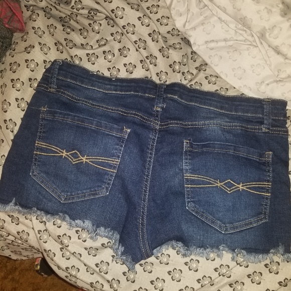 Mudd Denim Shorts - Picture 2 of 3